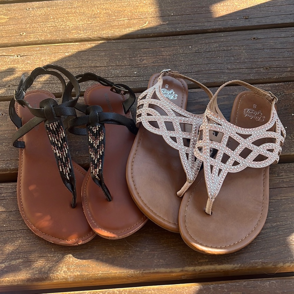 Lot of 2 Sandals